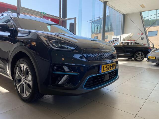 KIA e-Niro DynamicPlusLine 39 kWh,100% SOH,1E Eigenaar,Automaat,Panoramadak,Navigatie,Achteruitrijcamera,ClimateCruisecontrol,Spraakbediening,Keyless,DAB,Leder&Stoelverwarming,Lane Assist,V&A Sensoren,17 Inch Lmv