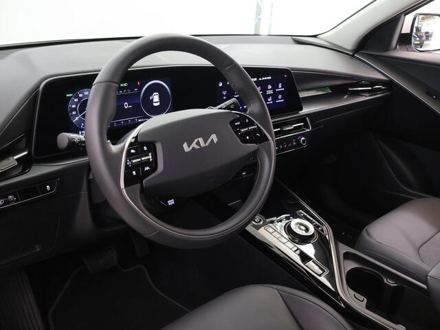 KIA e-Niro EV Light Advanced 64.8 kWh | Stoel / Stuurwielverwarming | Navigatie | Parkeercamera | Cruise Control Adaptief |