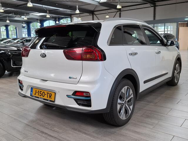 KIA e-Niro ExecutiveLine 64 kWh | Leer | Stoelverw. + koeling | Adapt. cruise | Camera | 100% dealer onderh. | SoH 93,9%