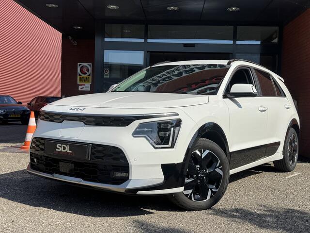 KIA e-Niro EV Edition Advanced 64.8 kWh // NAVI // LEDER // CAMERA // TREKHAAK // ELEK. STOEL // ADAPTIVE CRUISE // STOEL + STUUR VERWARMING // CLIMA //
