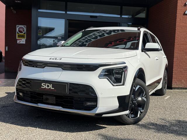 KIA e-Niro EV Edition Advanced 64.8 kWh // NAVI // LEDER // CAMERA // TREKHAAK // ELEK. STOEL // ADAPTIVE CRUISE // STOEL + STUUR VERWARMING // CLIMA //