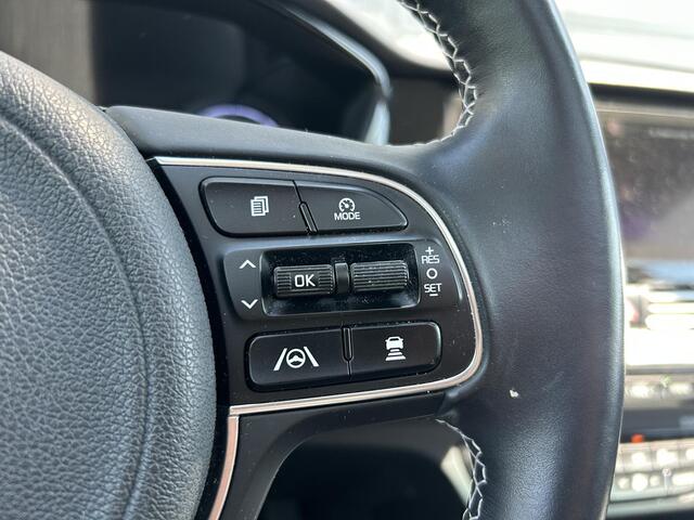 KIA e-Niro DynamicPlusLine 64 kWh / SOH 100% / All Season Banden / Trekhaak Afneembaar / Climate Control / Navigatie /