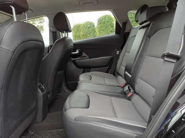 KIA e-Niro DynamicLine 39 kWh | CAMERA | NAVI | CRUISE | APPLE CARPLAY/ ANDROID AUTO | Wij bieden ook financiering mogelijkheden aan.