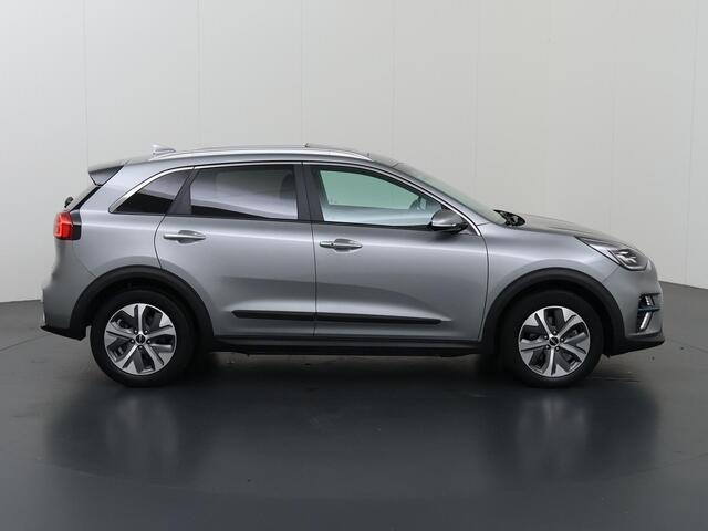 KIA e-Niro DynamicPlusLine 64 kWh | SOH 95% | Schuif/Kanteldak | Stoel/Stuurwielverwarming | Adaptieve Cruise Control | Keyless Go | LED Koplampen | Navigatie |