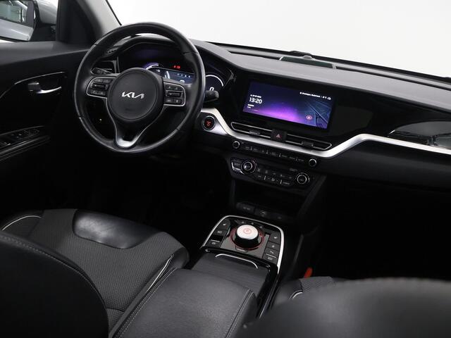KIA e-Niro DynamicPlusLine 64 kWh | SOH 95% | Schuif/Kanteldak | Stoel/Stuurwielverwarming | Adaptieve Cruise Control | Keyless Go | LED Koplampen | Navigatie |