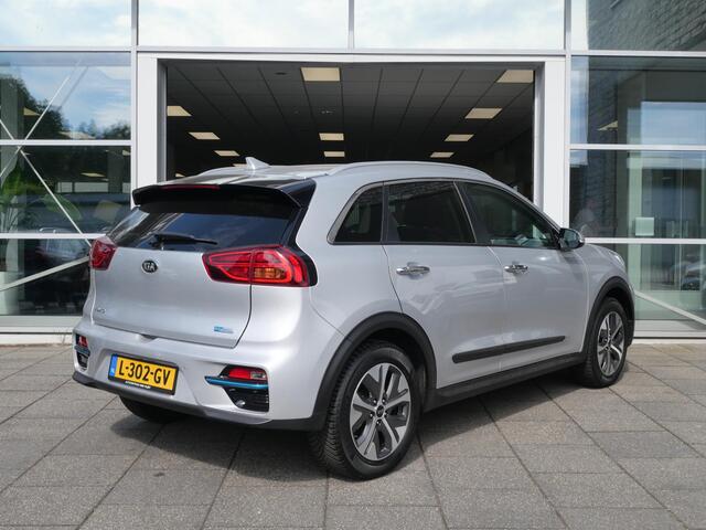 KIA e-Niro DynamicPlusLine 64 kWh | Schuif-kantel dak | Stoel-stuurverwarming | Carplay | Keyless | Navi | Cruise |