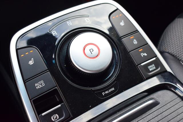 KIA e-Niro DynamicPlusLine 64 kWh | Schuif-/ Kantel Dak | Stoel + Stuurverwarming | Adaptieve Cruise Control | Tot 10Jr. Kia-Garantie |