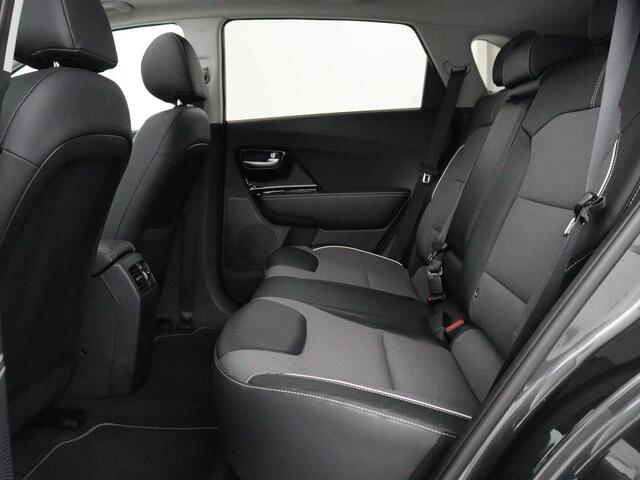 KIA e-Niro DynamicPlusLine 64 kWh Pano| Clima | Half Leder | SOH 94.9% Pano| Clima | Half Leder | SOH 94.9% | Navi | Camera | Stoelverwarming | DAB+ | Carplay