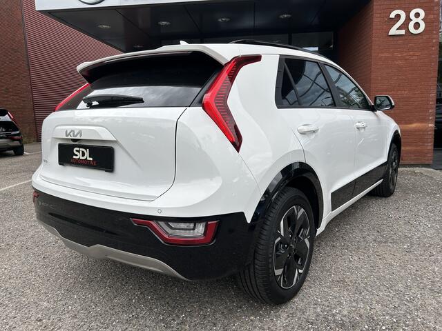 KIA e-Niro EV Edition Advanced 64.8 kWh 3-fase // ADAPTIVE CRUISE // NAVI + CARPLAY // KEYLESS // ELEK. STOELEN // PDC V+A
