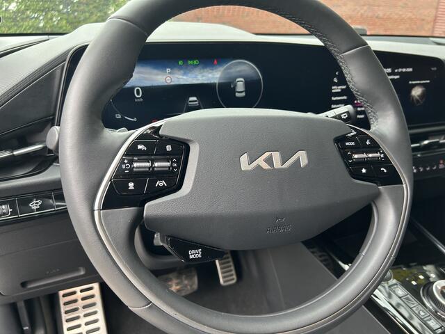 KIA e-Niro EV Edition Advanced 64.8 kWh 3-fase // ADAPTIVE CRUISE // NAVI + CARPLAY // KEYLESS // ELEK. STOELEN // PDC V+A