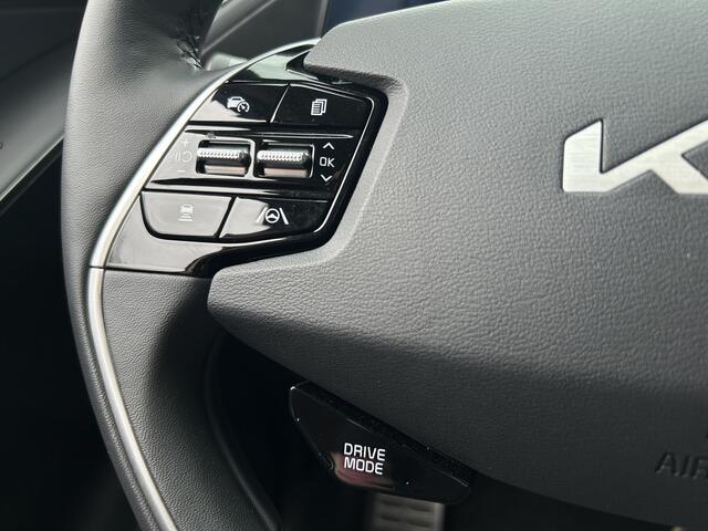 KIA e-Niro EV Edition Advanced 64.8 kWh 3-fase // ADAPTIVE CRUISE // NAVI + CARPLAY // KEYLESS // ELEK. STOELEN // PDC V+A