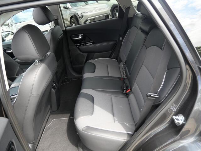 KIA e-Niro DynamicPlusLine 64 kWh | Cruise | Keyless | Navi | Schuif-kanteldak | Stoel-stuurverwarming |