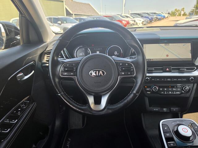 KIA e-Niro DynamicPlusLine 64 kWh | SOH 100% | 3 Fase laden | Schuif/kanteldak | Half Leder | Andriod Auto | Apple carplay |
