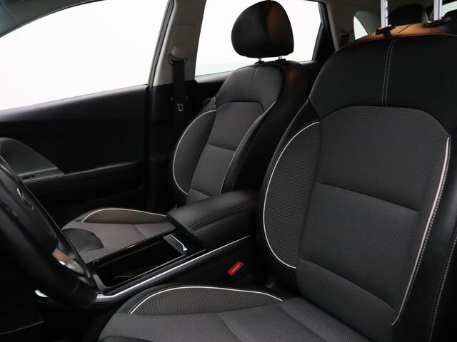 KIA e-Niro 204pk DynamicPlusLine 64 kWh Apple Carplay/Android Auto | Climate