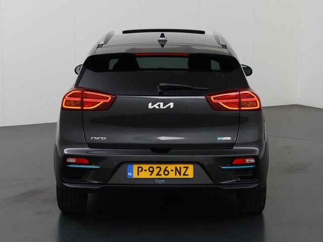 KIA e-Niro ExecutiveLine 64 kWh | Lederen Bekleding | JBL Audio | Dodehoekdetectie | Stoel/Stuurwielverwarming | Stoelventilatie | Elektrisch bedienbare bestuurdersstoel met geheugenfunctie