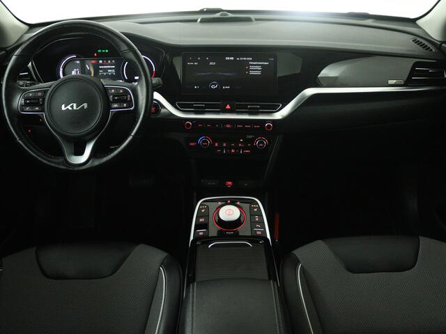 KIA e-Niro DynamicPlusLine 64 kWh | 95.3% SOH | Trekhaak | Schuif/kanteldak | Stoel/Stuuverwarming |