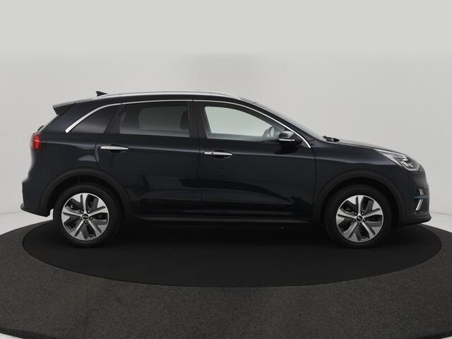 KIA e-Niro DynamicPlusLine 64 kWh SCHUIFDAK|ACC|CAMERA|STOELVERW|LED|NAVI|CARPLAY