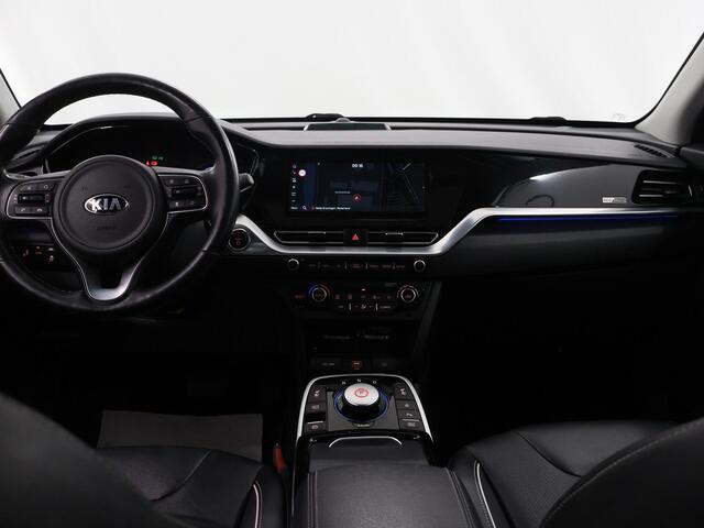 KIA e-Niro ExecutiveLine 64 kWh | Panoramadak | Lederen Bekleding | JBL Audio | Dodehoekdetectie | Stoel/Stuurwielverwarming | Stoelventilatie | Elektrisch bedienbare bestuurdersstoel met geheugenfunctie