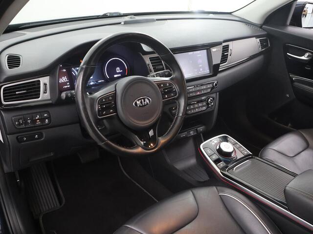 KIA e-Niro ExecutiveLine 64 kWh | Ele.verstelbare stoelen + Geheugen | Navigatie | Camera | DAB | Apple CarPlay/Android Auto | Stoelverwarming/Koeling | Stuurverwarming | Adaptieve Cruise Control | JBL Audio |