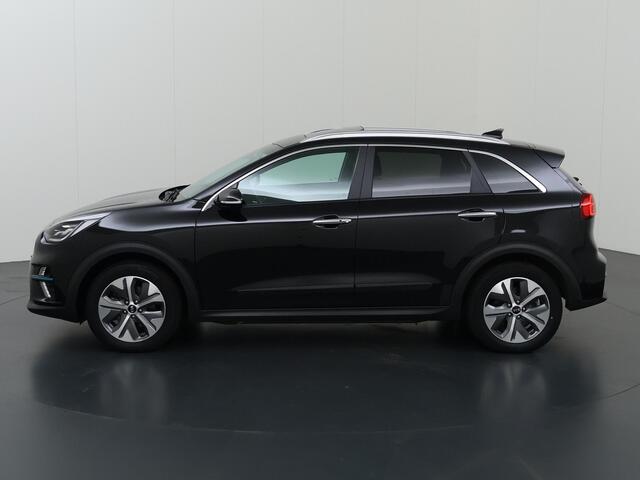 KIA e-Niro DynamicPlusLine 64 kWh | Trekhaak | Schuif/kantel dak | Stoel/Stuurverwarming | Achteruitrijcamera | Adaptieve Cruise Control |