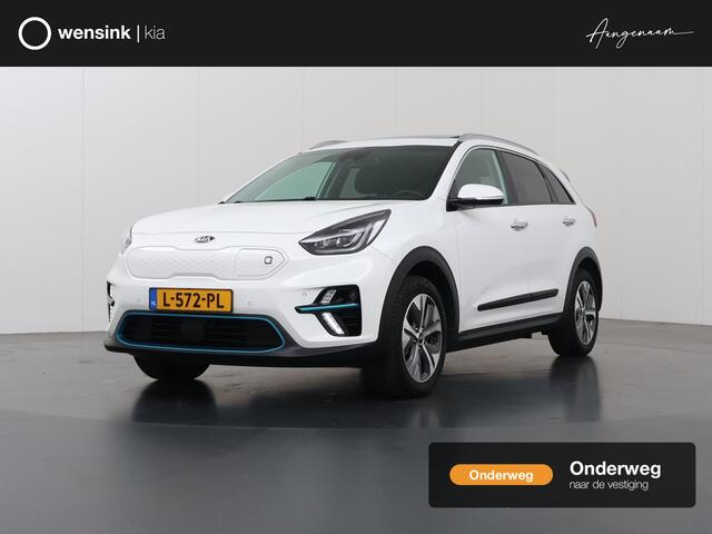 KIA e-Niro ExecutiveLine 64 kWh | Schuif/kantel dak | Stoel/Stuurverwarming | Achteruitrijcamera | Adaptieve Cruise Control |