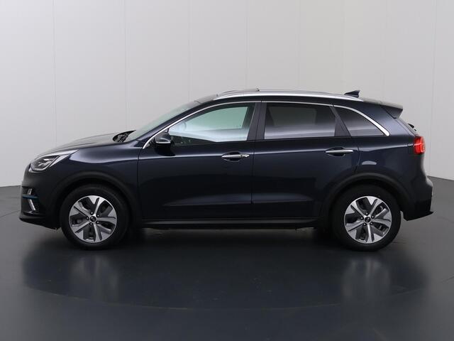 KIA e-Niro ExecutiveLine 64 kWh | Schuifdak | Stoel/Stuurverwarming | Adaptieve Cruise Control | Leder | JBL Audio | Achteruitrijcamera | Memory seats |
