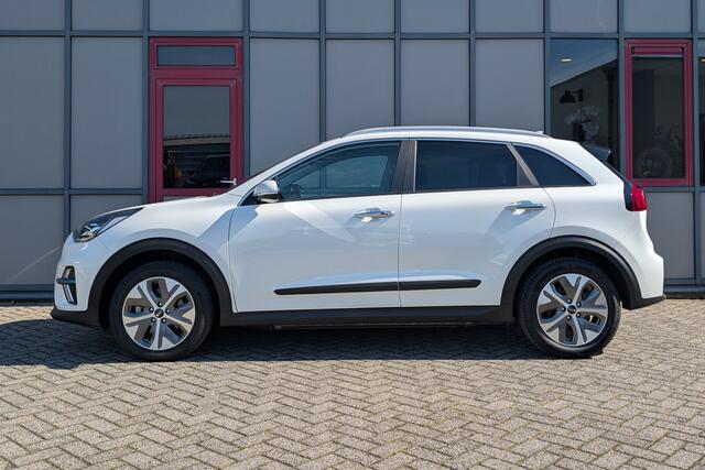 KIA e-Niro DynamicPlusLine 64kWh 3-Fase SOH 96% LED Schuifdak