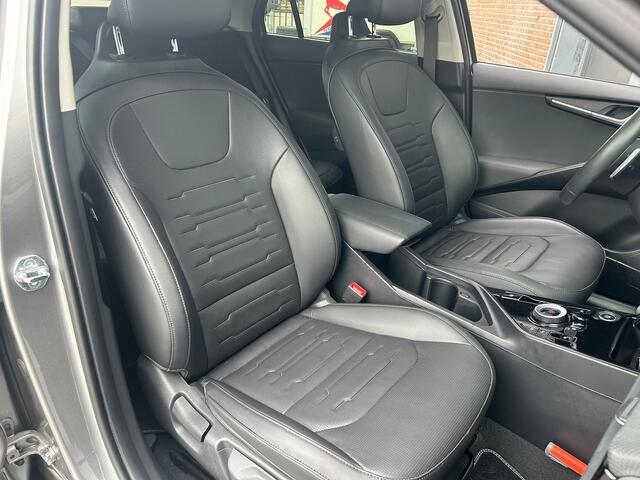 KIA e-Niro EV DYNAMICPLUSLINE 64.8 KWH (100% SOH) I TREKHAAK I SCHUIF/KANTELDAK I STOELVERWARMING I P-CAMERA
