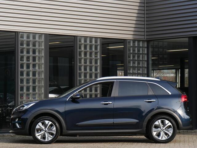 KIA e-Niro 64kWh EXECUTIVELINE/ SCHUIFDAK/ TREKHAAK/ LEER/ SOH 96%