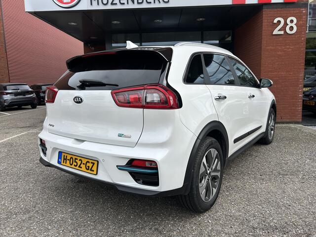 KIA e-Niro ExecutiveLine 64 kWh // FULL LED // NAVI + CARPLAY // LEDER // MEMORY SEAT // PDC V+A // ADAPTIVE CRUISE // STOELVERWARMING + VERKOELING