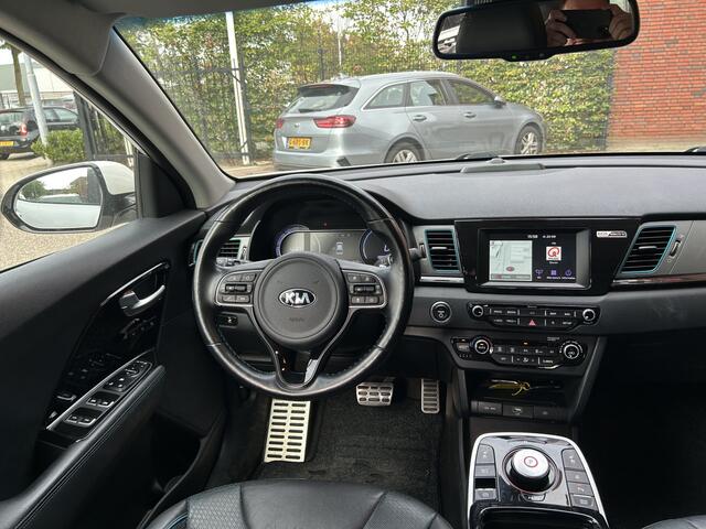 KIA e-Niro ExecutiveLine 64 kWh // FULL LED // NAVI + CARPLAY // LEDER // MEMORY SEAT // PDC V+A // ADAPTIVE CRUISE // STOELVERWARMING + VERKOELING