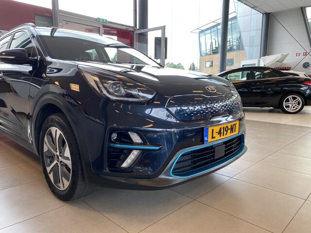 KIA e-Niro DynamicPlusLine 64 kWh!!!,SOH 100%,1e Eigenaar,Dealeronderhouden,Panoramadak,Navigatie,Achteruitrijcamera,Spraakbediening,V&A Sensoren,Keyless,Lane Assist,Leder/Stof&Stoelverwarming,DAB Radio,17 Inch Lmv