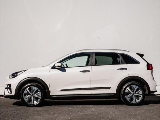 KIA e-Niro Edition 64 kWh SOH 100% Camera/ Carplay/ Navigatie/ Adapt. cruise/ Half leer/ Dab