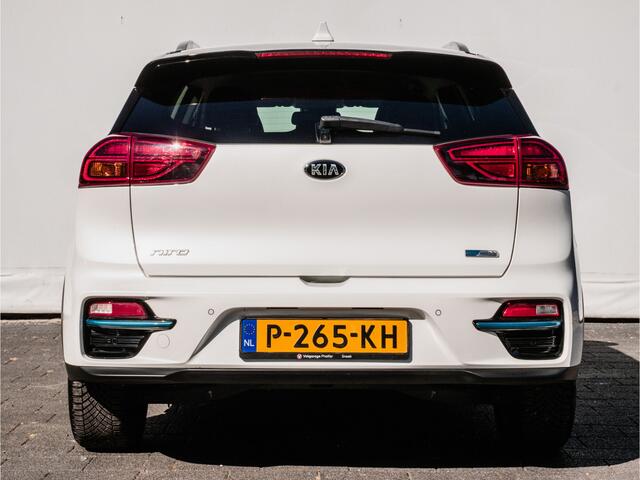 KIA e-Niro Edition 64 kWh SOH 100% Camera/ Carplay/ Navigatie/ Adapt. cruise/ Half leer/ Dab