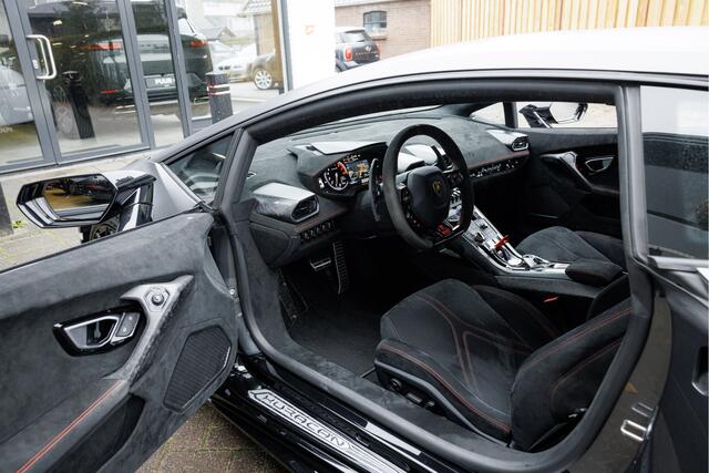 Lamborghini Huracán 5.2 V10 Performante Lift - Lamborghini Historie - Camera