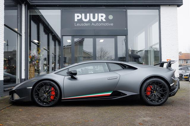 Lamborghini Huracán 5.2 V10 Performante Lift - Lamborghini Historie - Camera