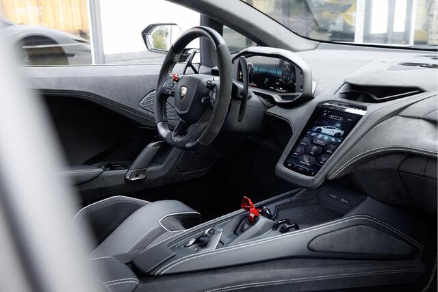 Lamborghini Temerario 4.0 V8 920 PK [DIRECT LEVERBAAR] Sport Seats - Sonus Faber - Alcantara Pack - Passenger Display