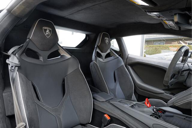 Lamborghini Temerario 4.0 V8 920 PK XPEL-PPF Matte White - Sport Seats - Sonus Faber - Alcantara Pack - Passenger Display