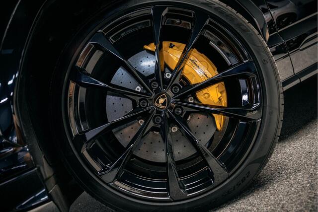 Lamborghini Urus 4.0 V8 S | Urus S | BTW | Akrapovic | Luchtvering | Geel stiksel pakket |