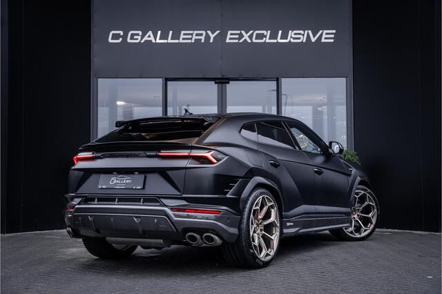 Lamborghini Urus 4.0 V8 Performante - Original Color l Akrapovic l Carbon Pack