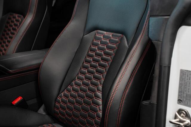 Lamborghini Urus 4.0 V8 *Novitec / B&O Advanced / Panorama / Stoelventilatie + massage / HUD*