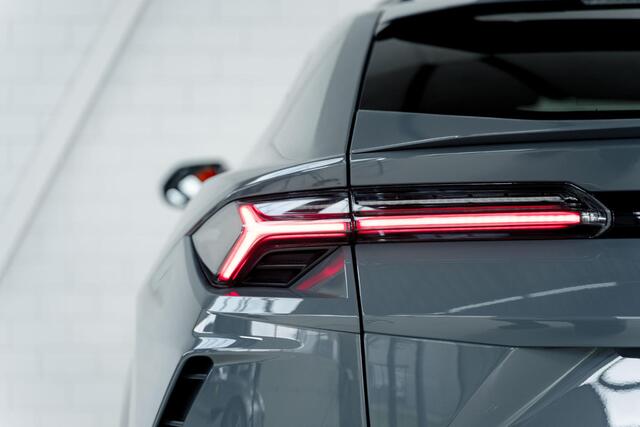 Lamborghini Urus 4.0 V8 Grigio Telesto l Massage l Entertainment l Carbon |