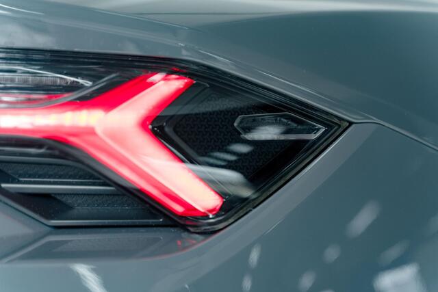 Lamborghini Urus 4.0 V8 Grigio Telesto l Massage l Entertainment l Carbon |