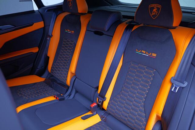 Lamborghini Urus 4.0 V8 Graphite Capsule |BTW|Massage|PPF|Fabrieksgarantie|