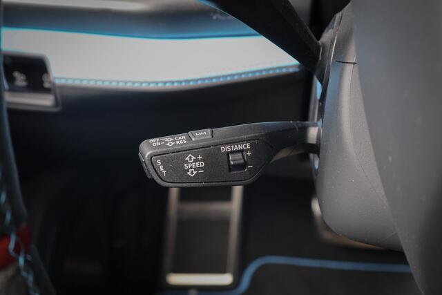 Lamborghini Urus SE 4.0 V8 Hybrid | AKRAPOVIC | ADAPTIVE | TREKHAAK | MASSAGE | STOELVERWARMING & VERKOELING | SUEDE HEMEL | B&O 3D AUDIO |