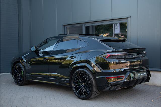 Lamborghini Urus 4.0 V8 Hybrid SE 800PK | B&O+ | Pano | Anima | Ceramic | 23"| Massage | Lane & Side Assist | Apple Carplay | Lederpack | 360 Cam | Interieurverlichting | PPF | Coating | Nero Helene Lak | Nero Ade interieur | 5 jaar gratis onderhoud | BTW.