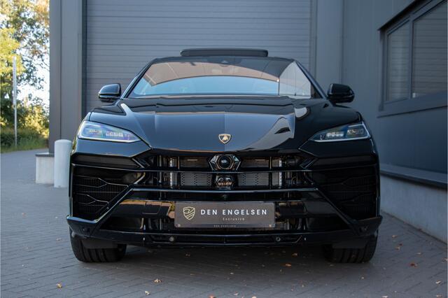 Lamborghini Urus 4.0 V8 Hybrid SE 800PK | B&O+ | Pano | Anima | Ceramic | 23"| Massage | Lane & Side Assist | Apple Carplay | Lederpack | 360 Cam | Interieurverlichting | PPF | Coating | Nero Helene Lak | Nero Ade interieur | 5 jaar gratis onderhoud | BTW.