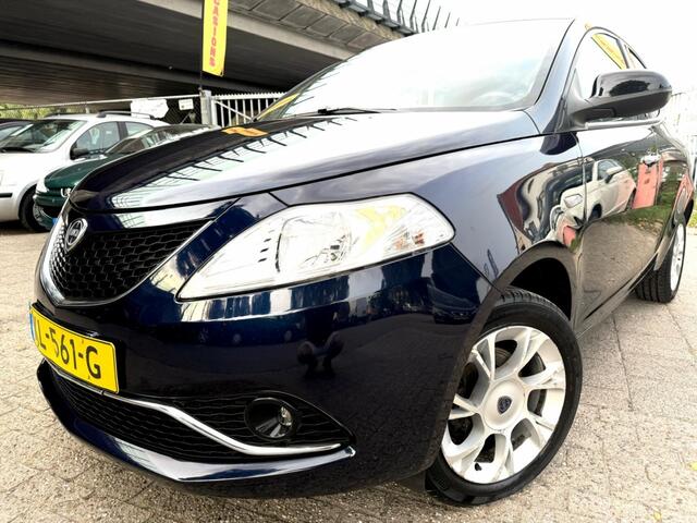 Lancia YPSILON 0.9 TA Opening Ed.