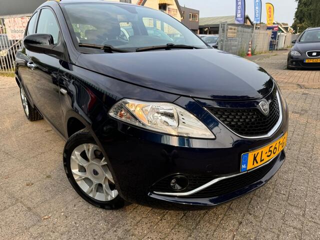 Lancia YPSILON 0.9 TA Opening Ed.