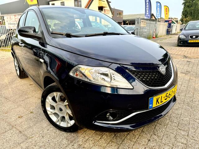 Lancia YPSILON 0.9 TA Opening Ed.